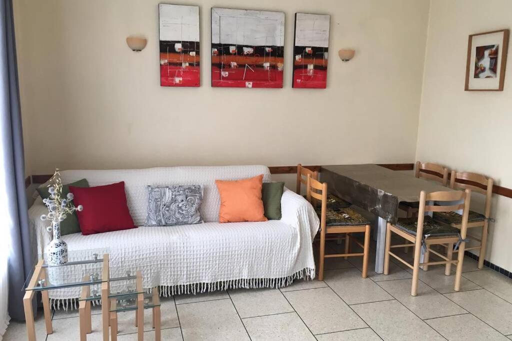 شقة Des Vacances De Reve Fréjus المظهر الخارجي الصورة